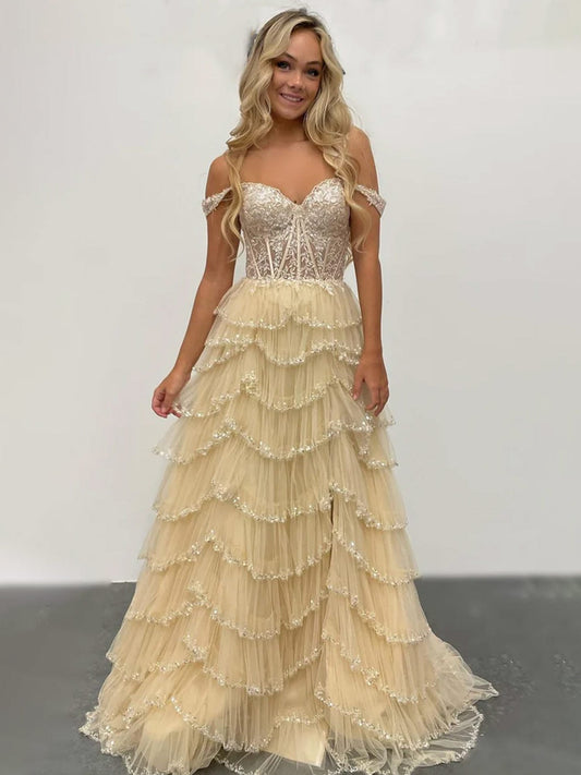 Scout | A-Line Sweetheart Champagne Tulle Prom Dress with Appliqués