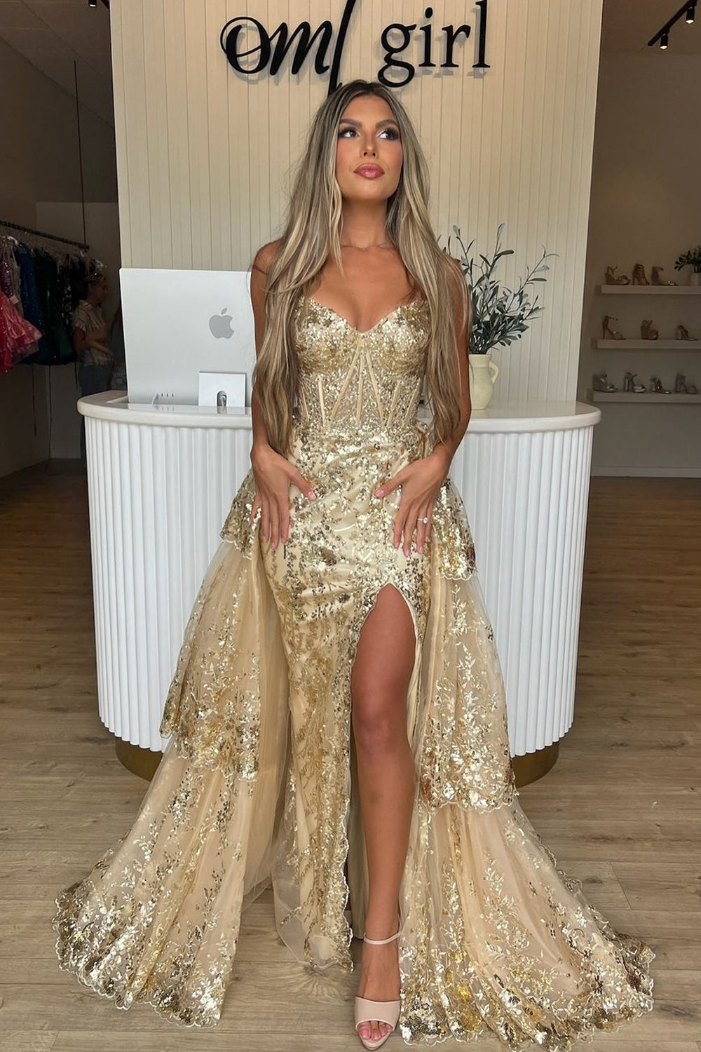 Charming Mermaid Sweetheart Gold Sequins Lace Prom Dresses with Slit