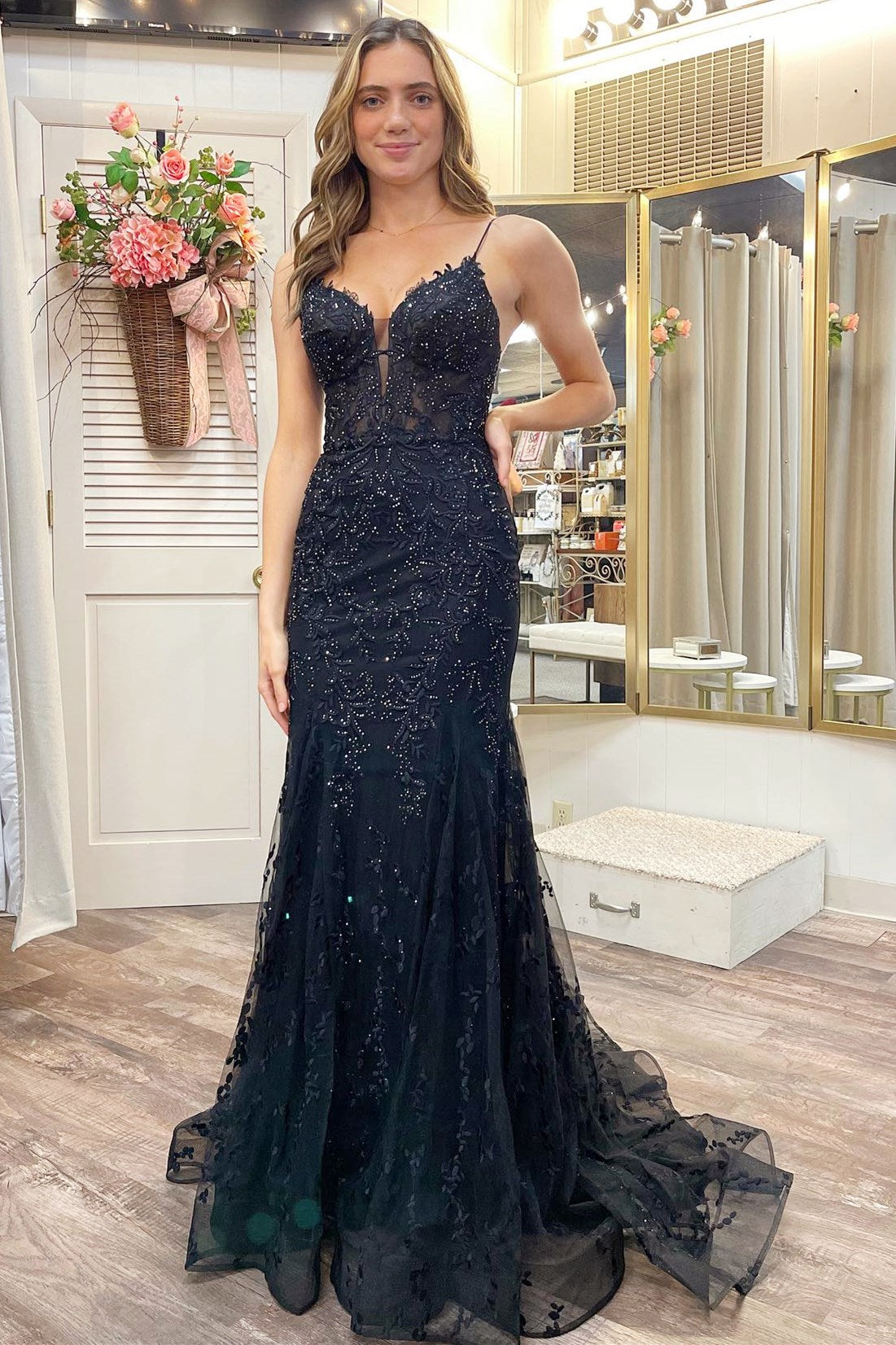 Black Trumpet Prom Gown with Plunge V-Neck and Lace-Up Back, Adorned with Appliques