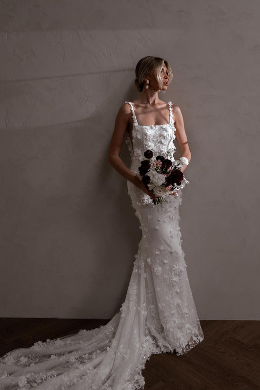 Aurelia | Fairy Mermaid Square Neck Lace Long Wedding Dress with Appliques