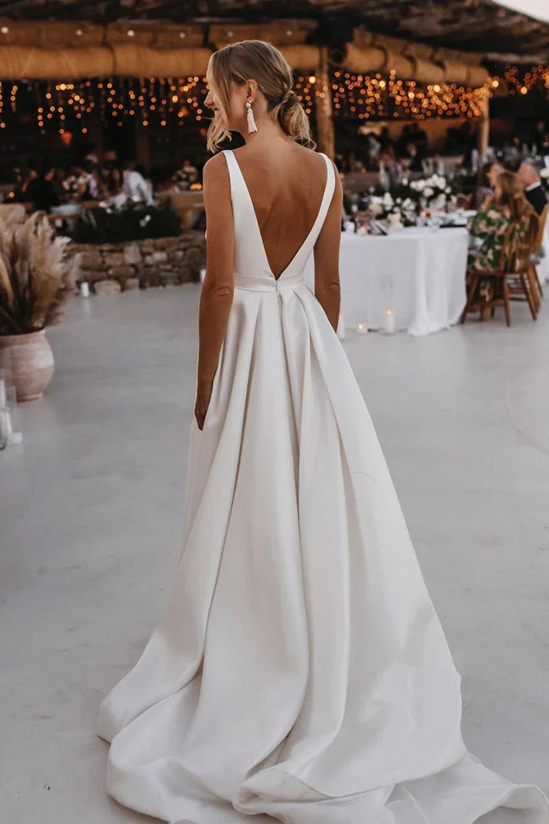 Attractive Deep V-Neck White Satin Bohemian Wedding Dress
