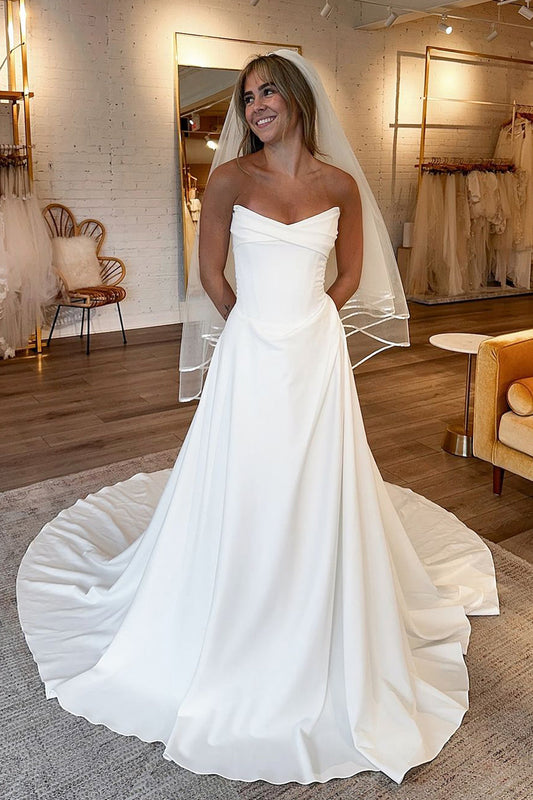 Elysia | Fairy Sheath Scoop Neck Elastic Satin Long Wedding Dress with Buttons
