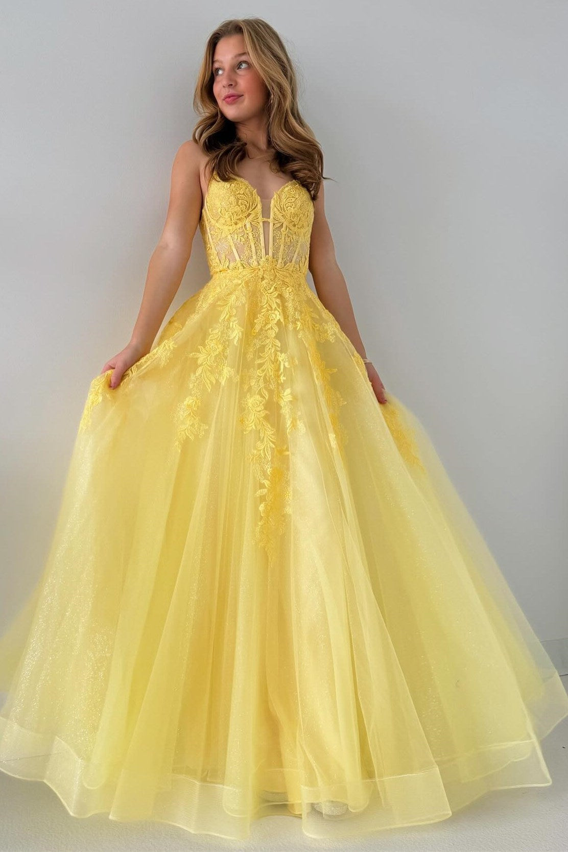 Cute A Line Tulle Appliques Lace-Up Long Prom Dress