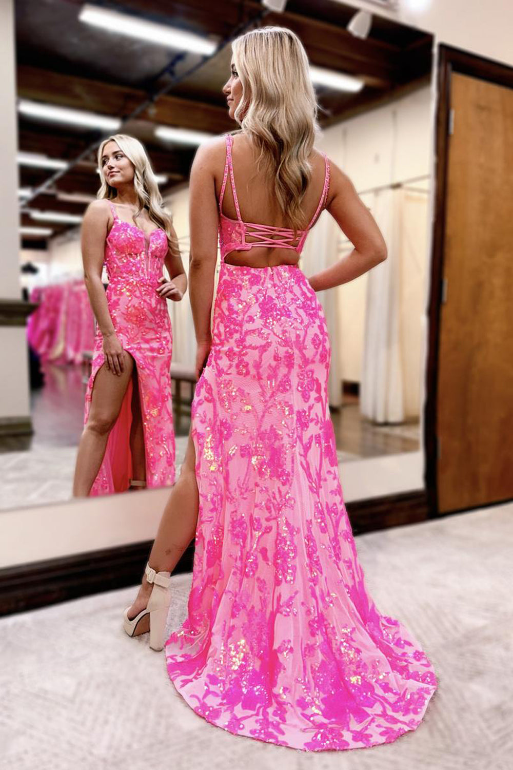 Charming Mermaid V-Neck Pink Sequin Long Prom Dress with Slit