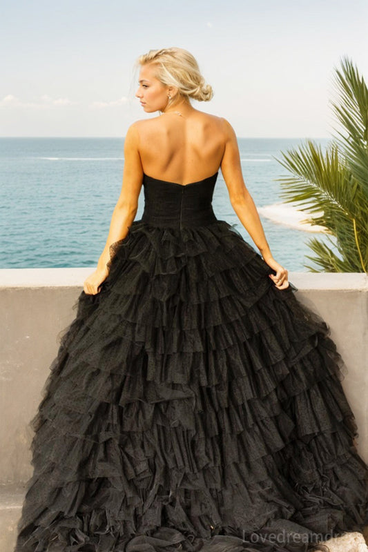 Elegant A-Line style Sweetheart Tulle Prom Dress with Chic Side Slit