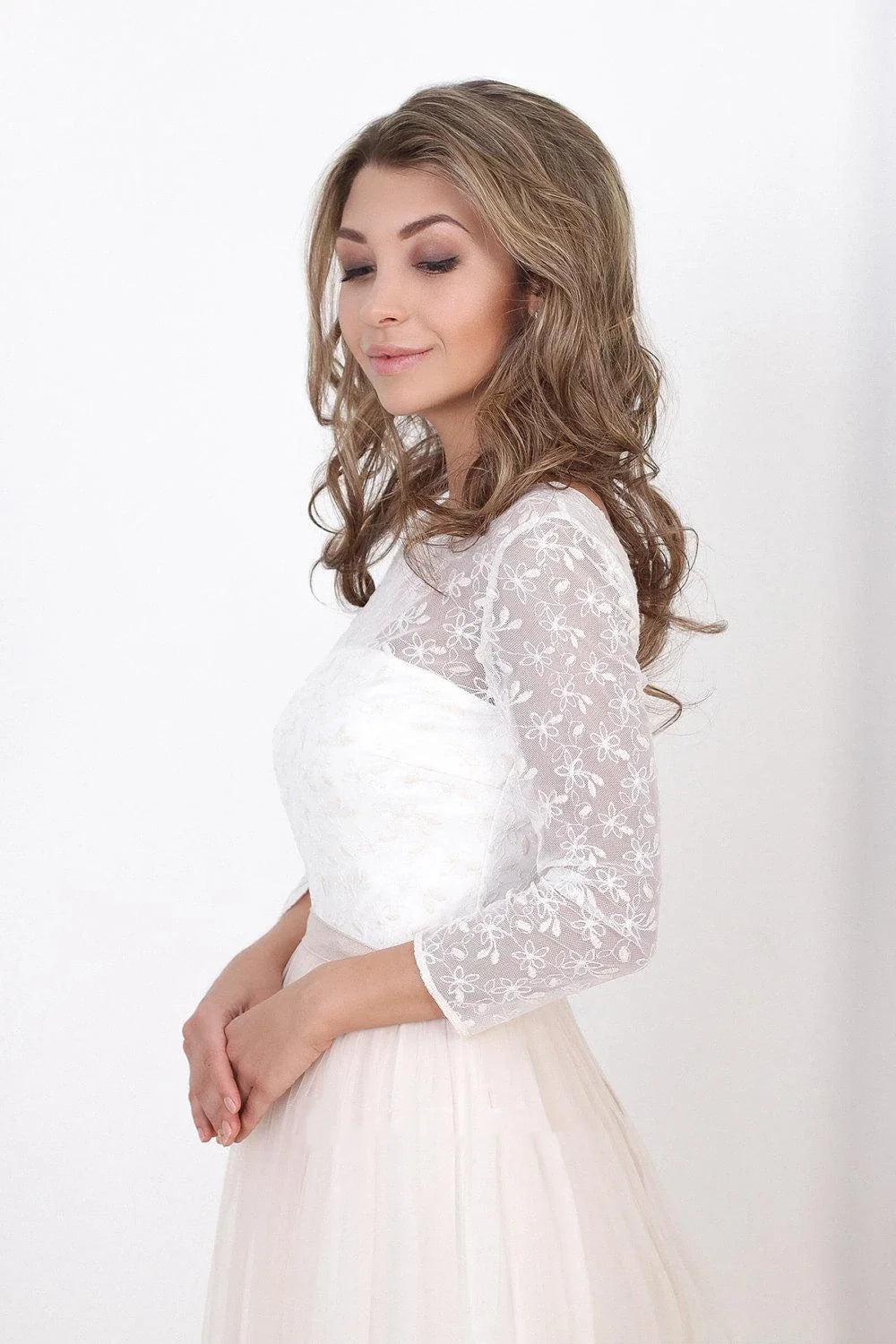 Scoop Neck Long Sleeve Tulle Wedding Dress With Lace Bodice