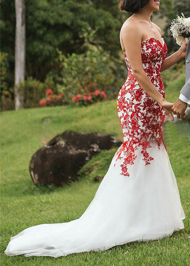 Sweetheart Sleeveless White-Red Lace Appliques Mermaid Wedding Dress